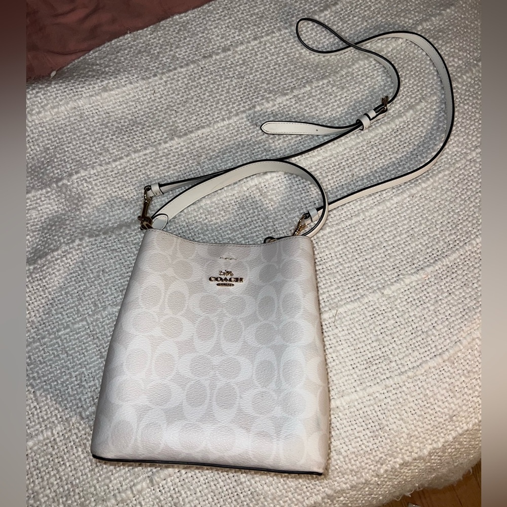 New coach bucket bag